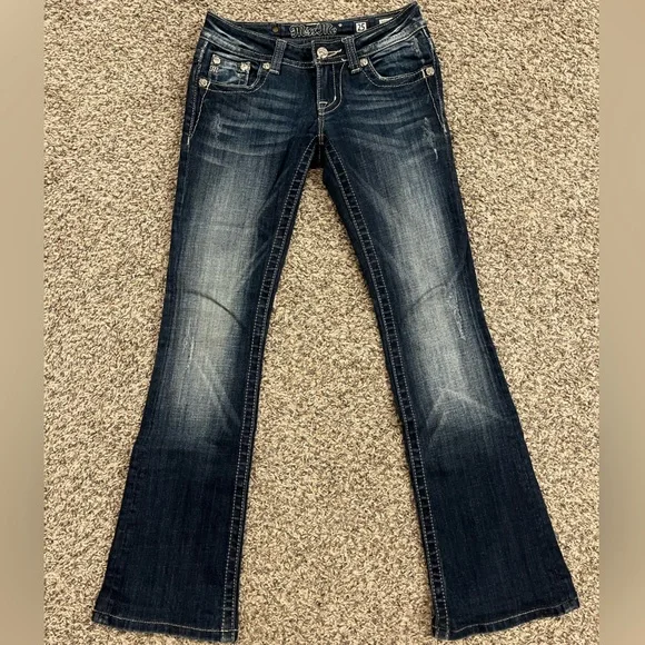 Miss Me boot cut jeans. Size 25 regular - Picture 2 of 4